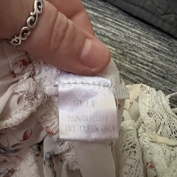 🌸Re:named cropped tank top🌸 3/$25 - Picture 5 of 6